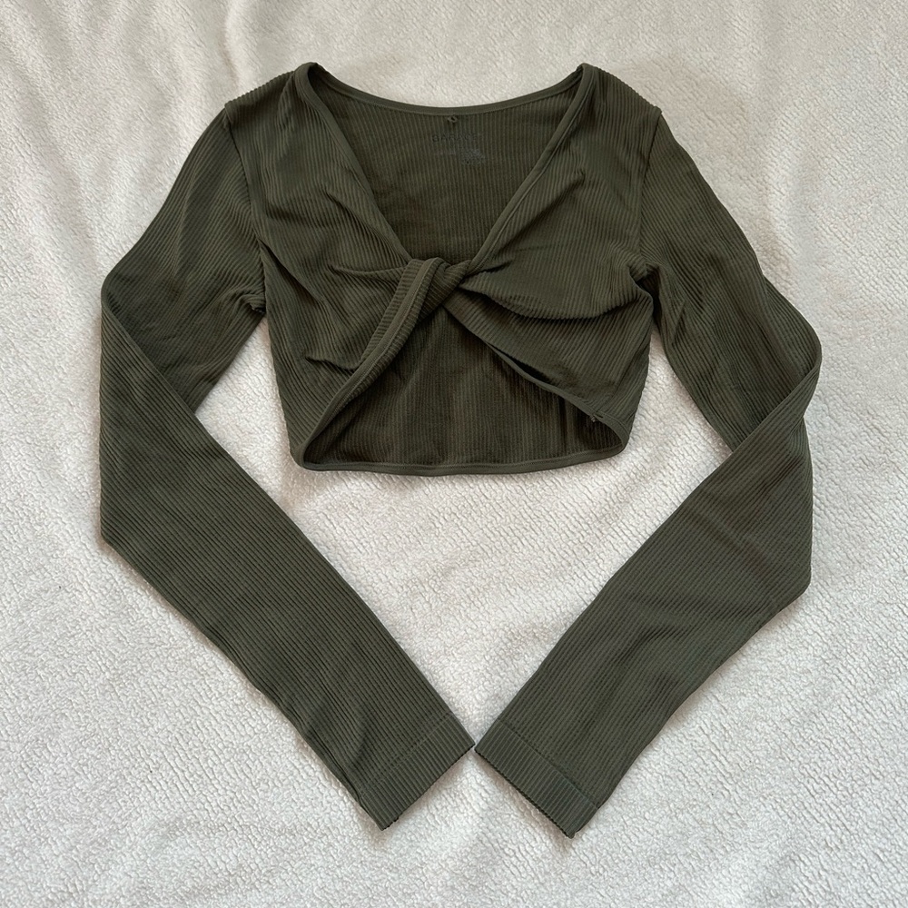 Garage cropped long sleeve